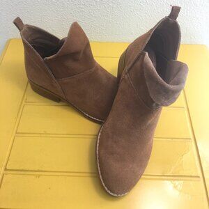 Nine West, sueded ankle boots, light brown/camel, 7.5